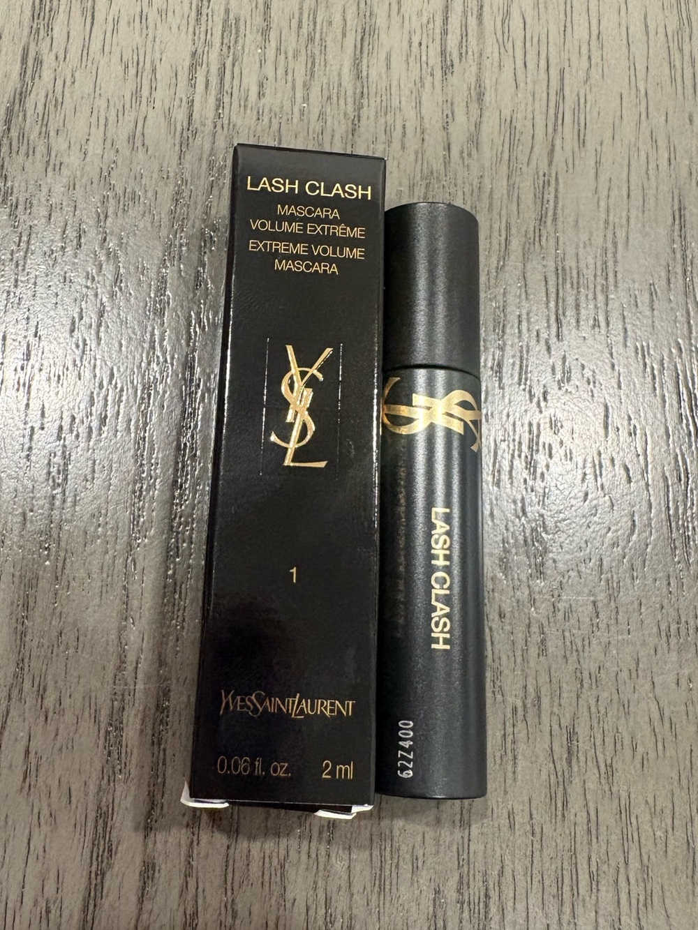 * New YSL Lash Clash mascara extreme volume deluxe size 2ml
